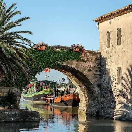 Le Jardin Du Somail 別荘