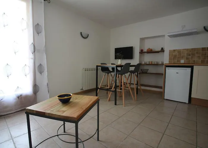 Le Jardin Du Somail Сasa de vacaciones *